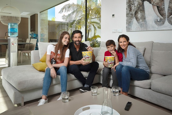 Arterofotografos es un estudio especializado en Fotografía publicitaria en Valencia, fotografia de producto profesional, estudio de fotografia en valencia, fotografia de interiorismo, fotografia de alimentacion, produccion de video corporativo en valencia, fotografia profesional de alta calidad