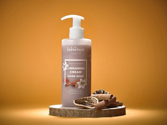 Arterofotografos es un estudio especializado en Fotografía publicitaria en Valencia, fotografia de producto profesional, estudio de fotografia en valencia, fotografia de interiorismo, fotografia de alimentacion, produccion de video corporativo en valencia, fotografia profesional de alta calidad