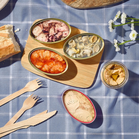 Arterofotografos es un estudio especializado en Fotografía publicitaria en Valencia, fotografia de producto profesional, estudio de fotografia en valencia, fotografia de interiorismo, fotografia de alimentacion, produccion de video corporativo en valencia, fotografia profesional de alta calidad