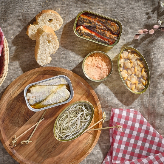 Arterofotografos es un estudio especializado en Fotografía publicitaria en Valencia, fotografia de producto profesional, estudio de fotografia en valencia, fotografia de interiorismo, fotografia de alimentacion, produccion de video corporativo en valencia, fotografia profesional de alta calidad