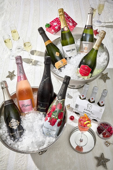 Arterofotografos es un estudio especializado en Fotografía publicitaria en Valencia, fotografia de producto profesional, estudio de fotografia en valencia, fotografia de interiorismo, fotografia de alimentacion, produccion de video corporativo en valencia, fotografia profesional de alta calidad