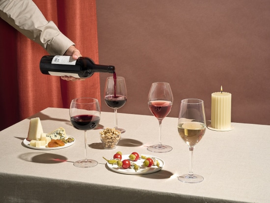 Arterofotografos es un estudio especializado en Fotografía publicitaria en Valencia, fotografia de producto profesional, estudio de fotografia en valencia, fotografia de interiorismo, fotografia de alimentacion, produccion de video corporativo en valencia, fotografia profesional de alta calidad