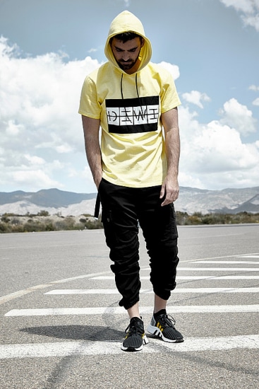 Arterofotografos es un estudio especializado en Fotografía publicitaria en Valencia, fotografia de producto profesional, estudio de fotografia en valencia, fotografia de interiorismo, fotografia de alimentacion, produccion de video corporativo en valencia, fotografia profesional de alta calidad