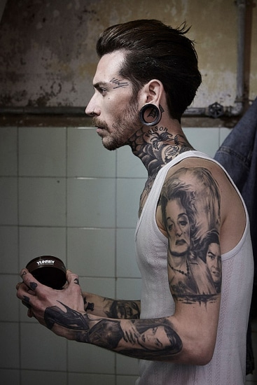 Arterofotografos es un estudio especializado en Fotografía publicitaria en Valencia, fotografia de producto profesional, estudio de fotografia en valencia, fotografia de interiorismo, fotografia de alimentacion, produccion de video corporativo en valencia, fotografia profesional de alta calidad